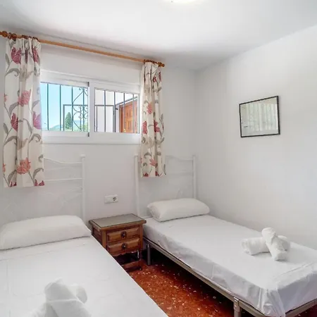 Apartment Fuer 6 Personen Ca 90 Qm In Nerja, Andalusien Costa Del Sol Nerja
